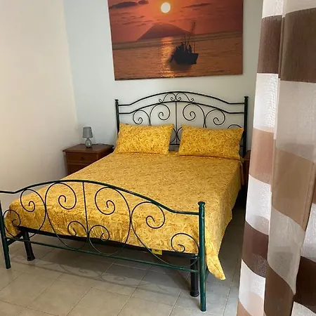 Stefano Tropea Apartment